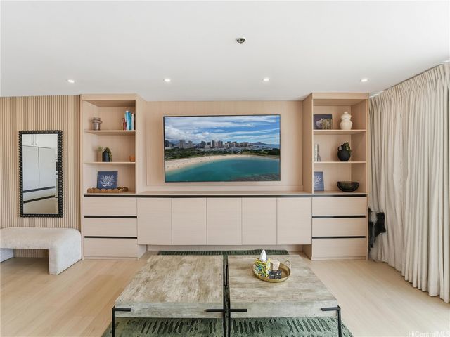 1777 Ala Moana Boulevard 2608, Honolulu, HI 96815