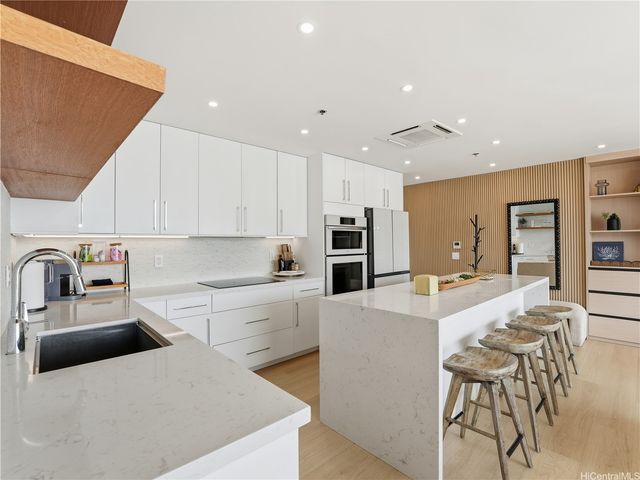 1777 Ala Moana Boulevard 2608, Honolulu, HI 96815