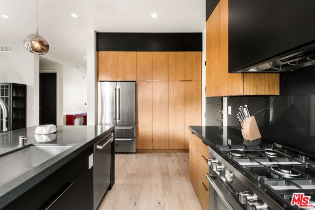 4211 Ince Boulevard, Culver City, CA 90232