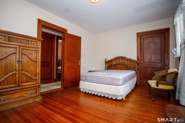 158 West Thames Street, Norwich, CT 06360