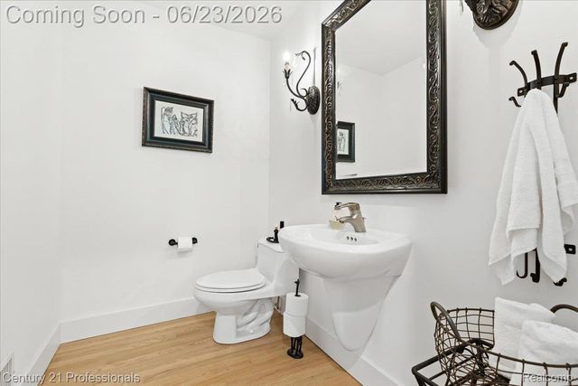 5255 Oak Hill Trail N, Commerce Charter Township, MI 48382