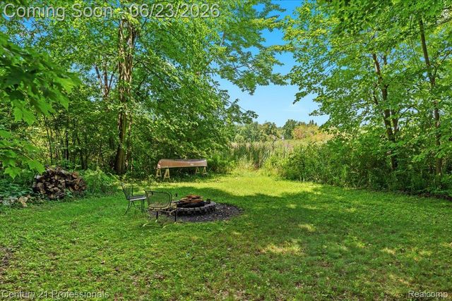 5255 Oak Hill Trail N, Commerce Charter Township, MI 48382