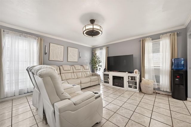 8926 Westbrae Gardens Court, Houston, TX 77031