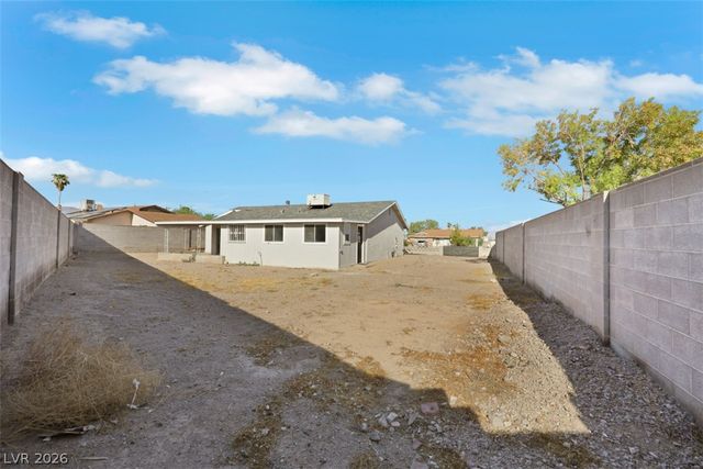 932 North Major Avenue, Henderson, NV 89015