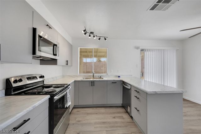 932 North Major Avenue, Henderson, NV 89015