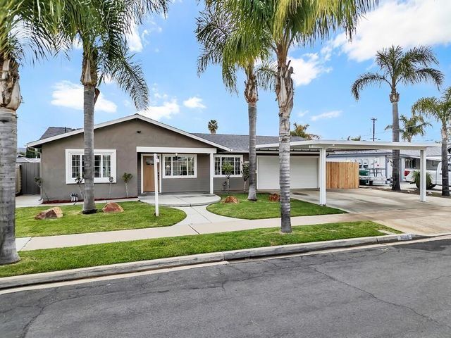 9209 Arnaz Way, Santee, CA 92071