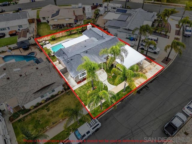 9209 Arnaz Way, Santee, CA 92071