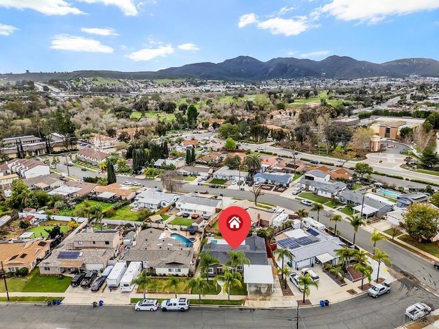 9209 Arnaz Way, Santee, CA 92071