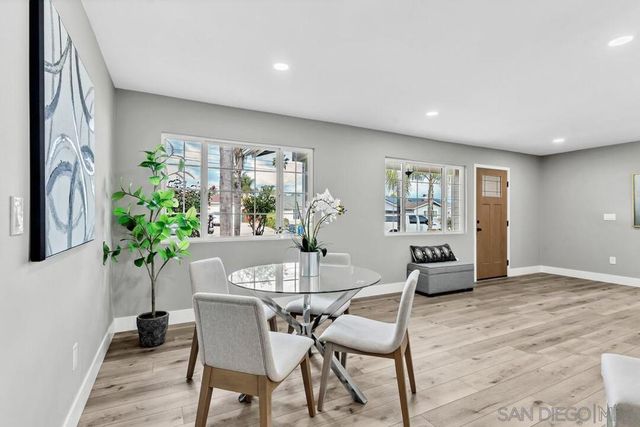 9209 Arnaz Way, Santee, CA 92071