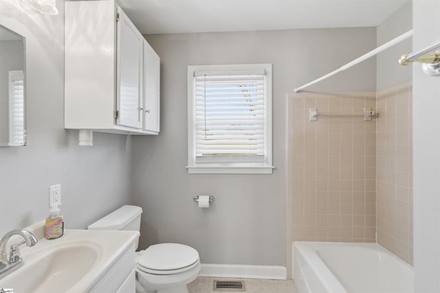 111 Mcdowell Drive, Boiling Springs, SC 29316