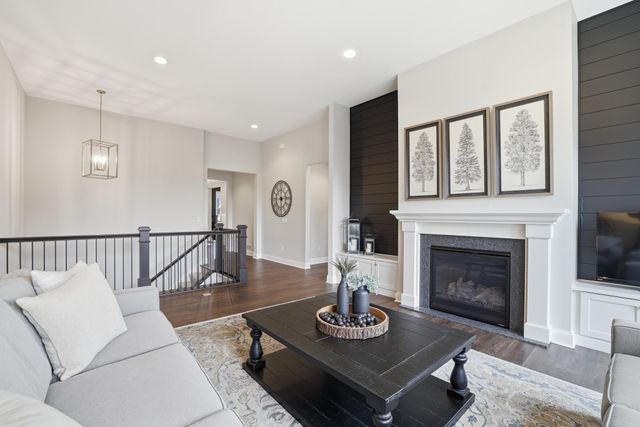 7099 61st Street S, Cottage Grove, MN 55016