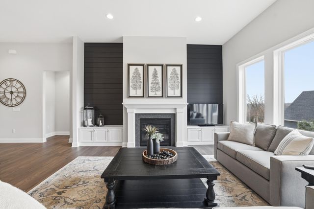 7099 61st Street S, Cottage Grove, MN 55016