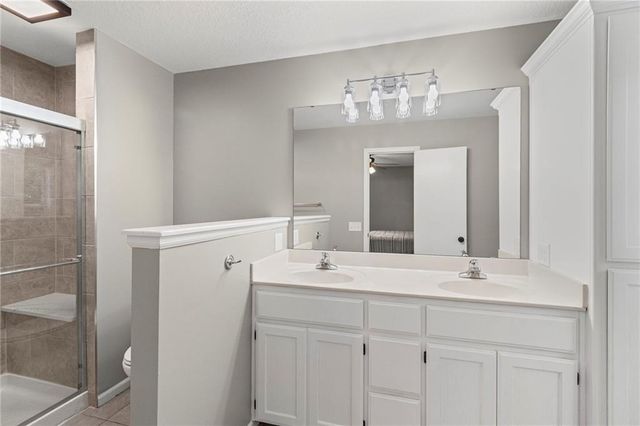 6009 Walnut Cove, Trimble, MO 64492