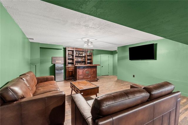 6009 Walnut Cove, Trimble, MO 64492