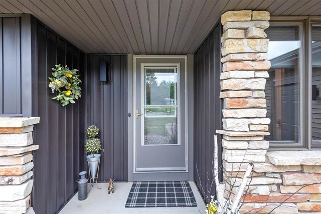 N294 ROGERS LANE, Appleton, WI 54915