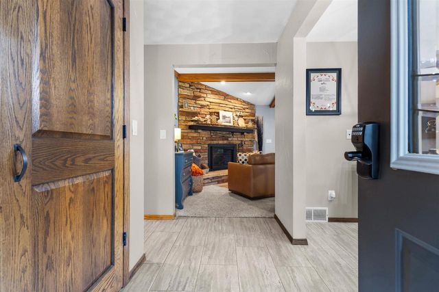 N294 ROGERS LANE, Appleton, WI 54915