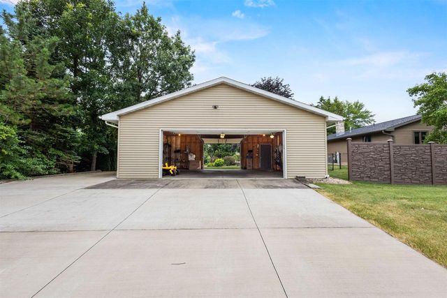 N294 ROGERS LANE, Appleton, WI 54915