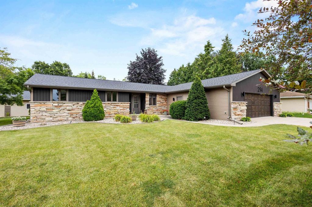 N294 ROGERS LANE, Appleton, WI 54915