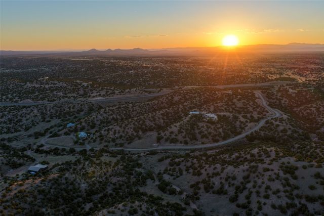 36 Vista Sierra Bonita, Santa Fe, NM 87540