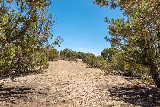 36 Vista Sierra Bonita, Santa Fe, NM 87540