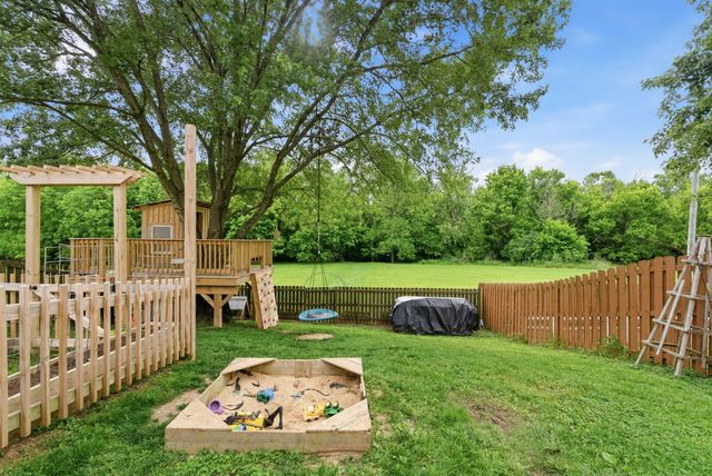 123 River Run Court, Georgetown, KY 40324