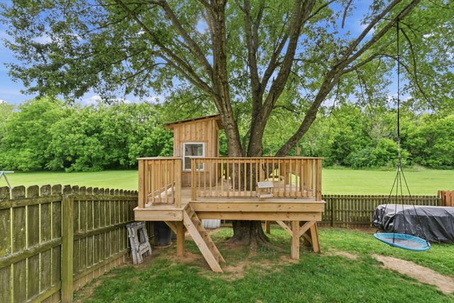 123 River Run Court, Georgetown, KY 40324