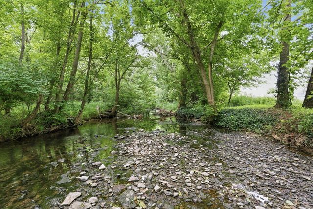 123 River Run Court, Georgetown, KY 40324