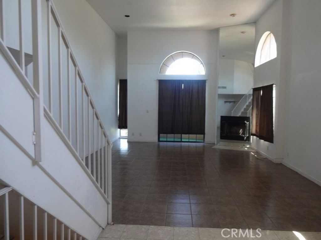 Image 13 of property listing at 11417 Culver Boulevard 2, Los Angeles, CA 90066