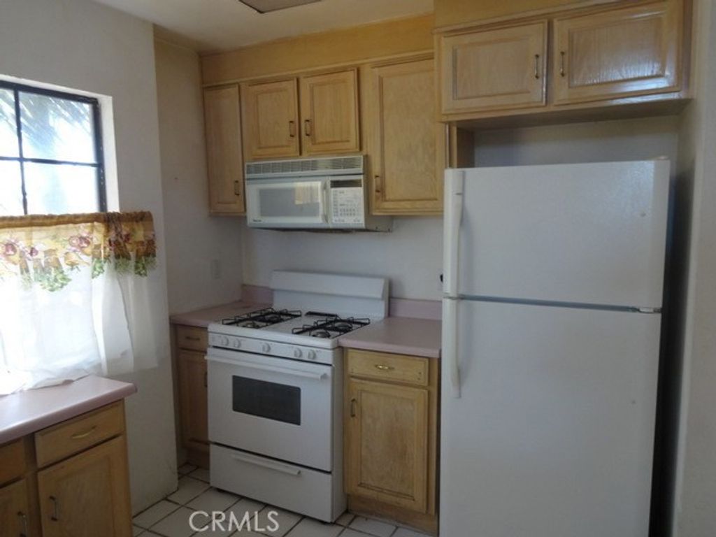 Image 19 of property listing at 11417 Culver Boulevard 2, Los Angeles, CA 90066