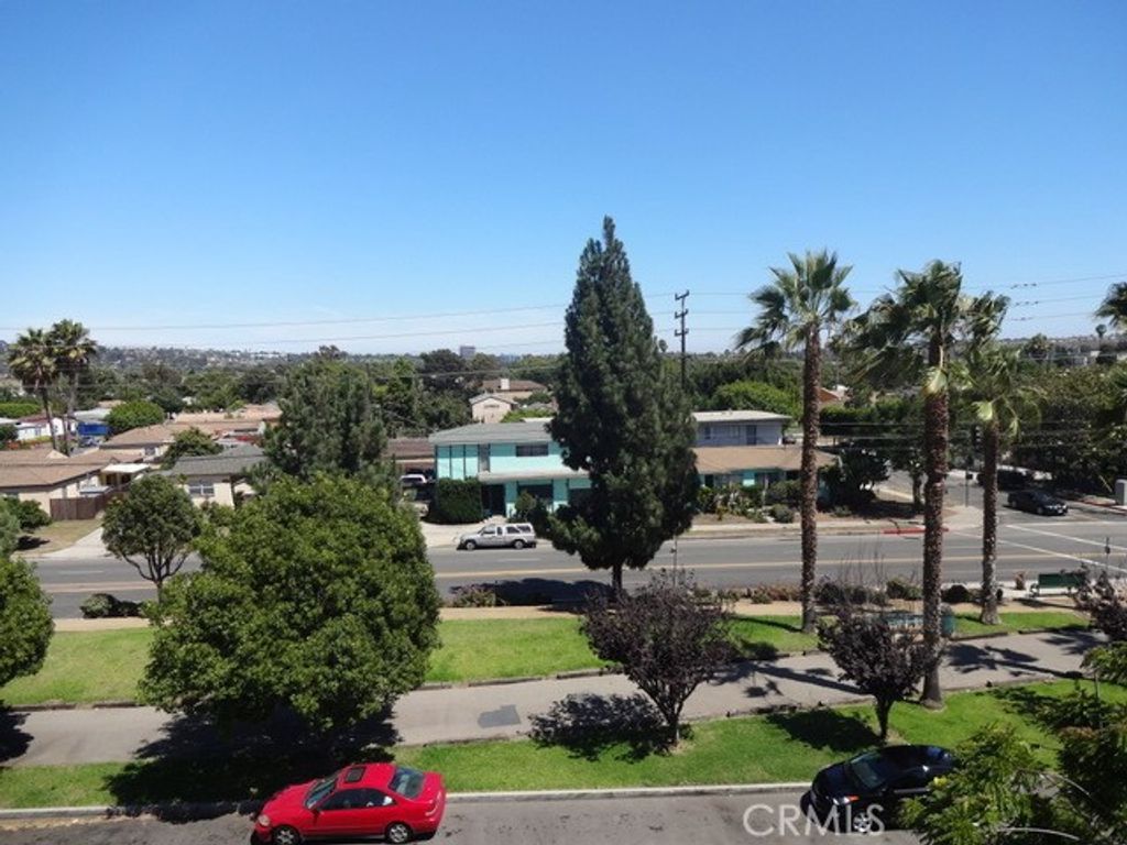 Image 28 of property listing at 11417 Culver Boulevard 2, Los Angeles, CA 90066