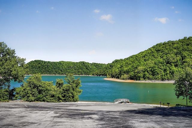 2975 Johnson Chapel Rd, Sparta, TN 38583
