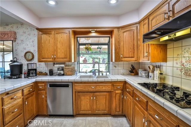 2059 Country Club, Glendora, CA 91741