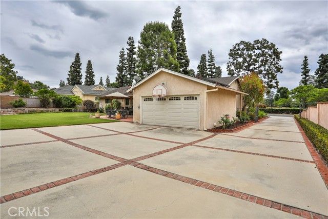 2059 Country Club, Glendora, CA 91741