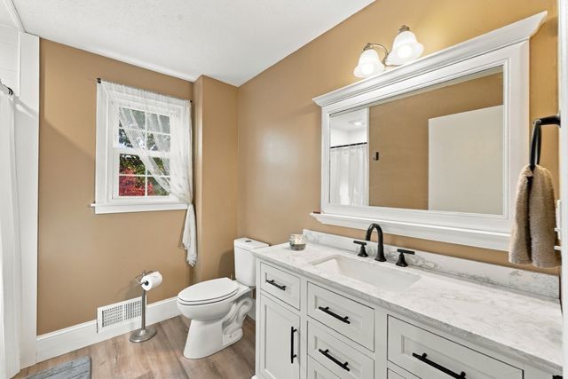 149 Boston Road, Palmer, MA 01069
