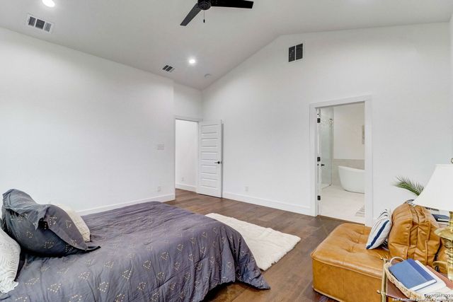 101 HAYNES, San Antonio, TX 78210