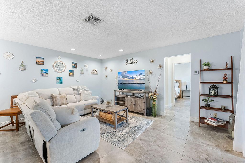 836 NW 29th Avenue A, Delray Beach, FL 33445