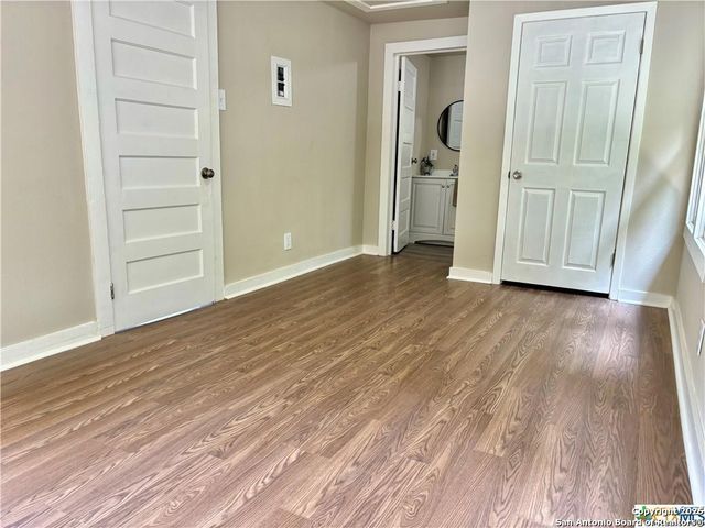 515 Mitchell Ave, Seguin, TX 78155