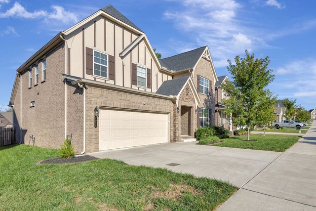 7036 Bennett Dr, Mount Juliet, TN 37122