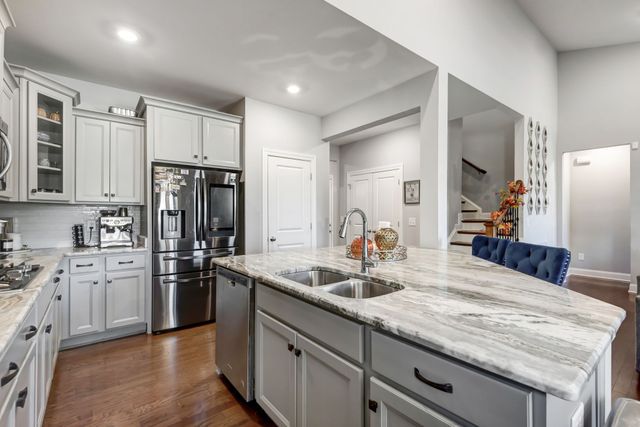 7036 Bennett Dr, Mount Juliet, TN 37122