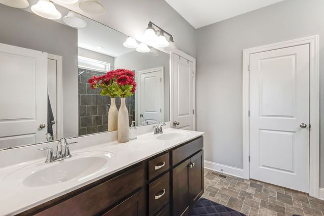 7036 Bennett Dr, Mount Juliet, TN 37122