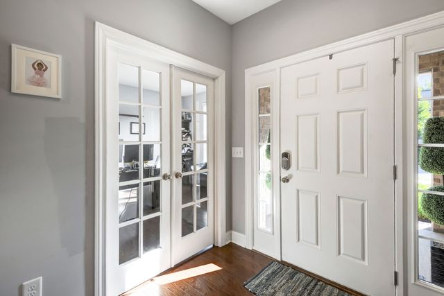 7036 Bennett Dr, Mount Juliet, TN 37122