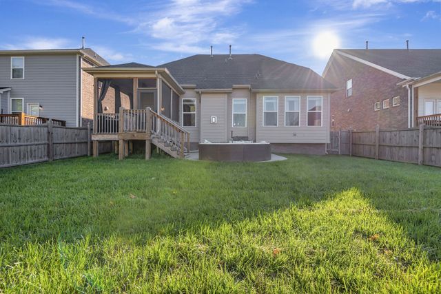 7036 Bennett Dr, Mount Juliet, TN 37122