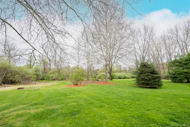 62 Meadowbrook Court, Patterson, NY 12563