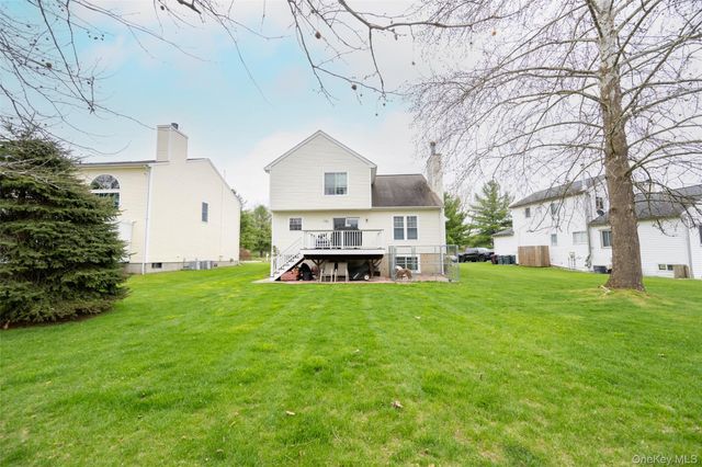 62 Meadowbrook Court, Patterson, NY 12563