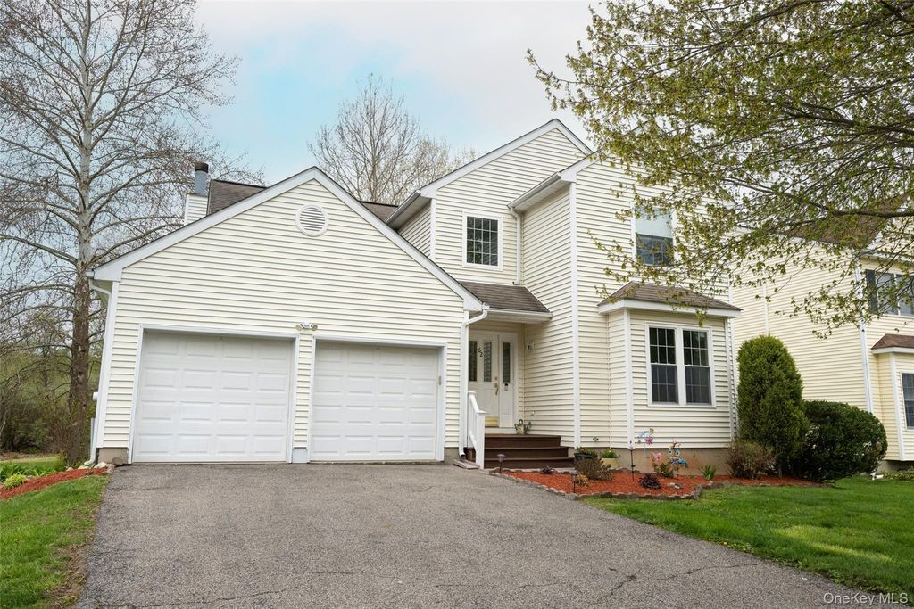 62 Meadowbrook Court, Patterson, NY 12563