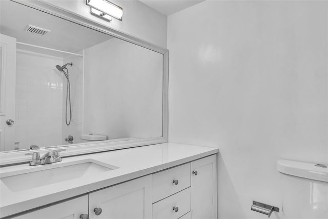 4898 NW 29th Court 304, Lauderdale Lakes, FL 33313