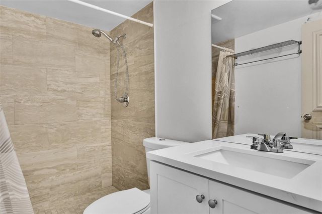 4898 NW 29th Court 304, Lauderdale Lakes, FL 33313