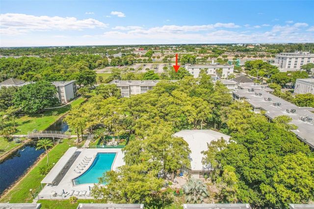 4898 NW 29th Court 304, Lauderdale Lakes, FL 33313