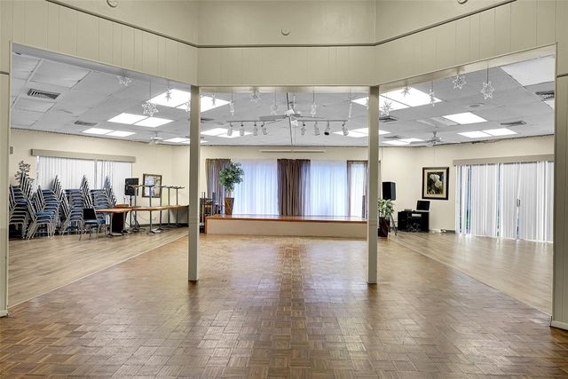 4898 NW 29th Court 304, Lauderdale Lakes, FL 33313