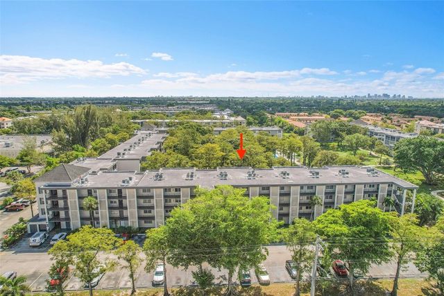 4898 NW 29th Court 304, Lauderdale Lakes, FL 33313